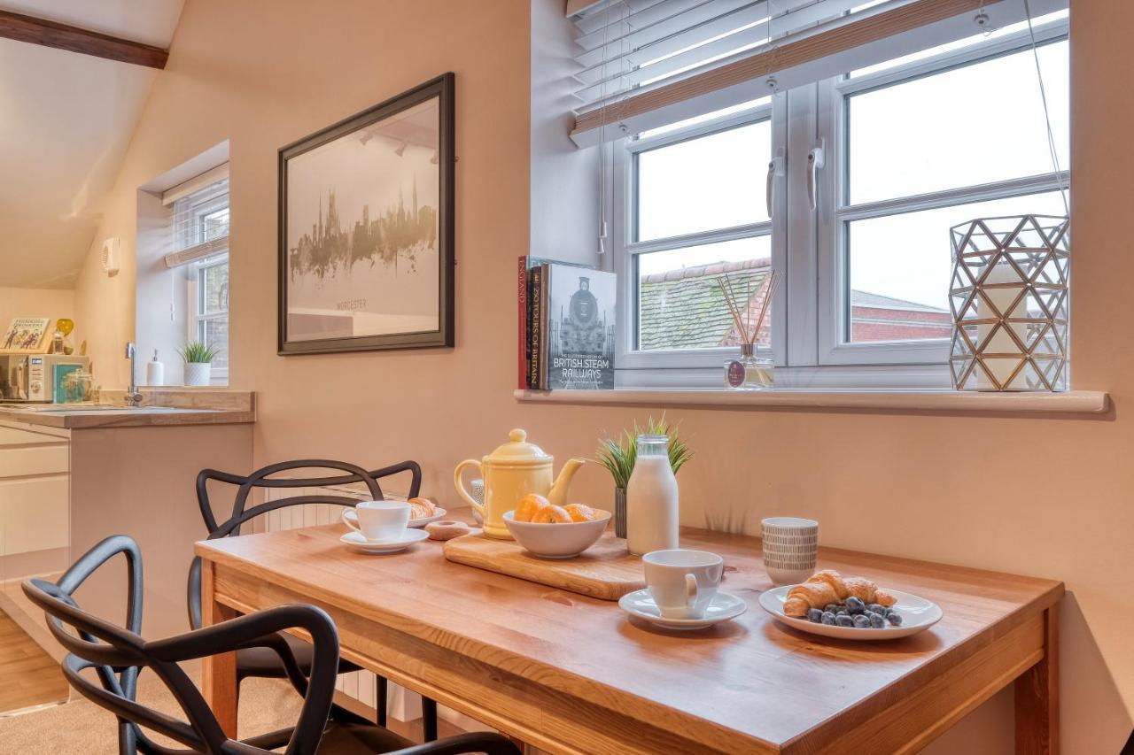 The Station Loft City Centre 1-Bed Apartment Вустер Экстерьер фото